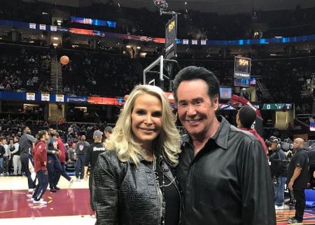 Wayne Newton has been happily married to Kathleen McCrone for over two decades.